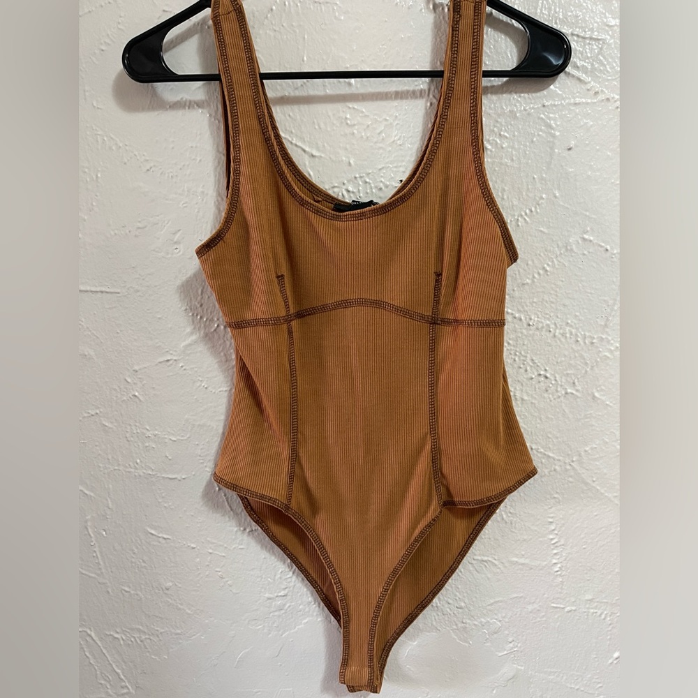 STICHED BODYSUIT